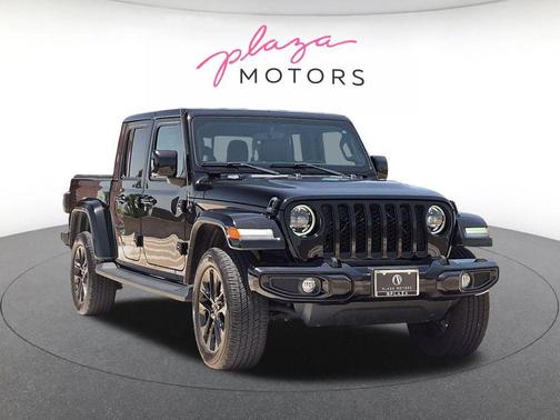 Black Clearcoat 2023 Jeep Gladiator Overland