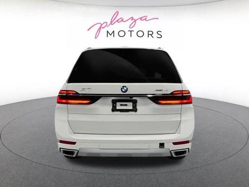 Alpine White 2026 BMW X7 xDrive40i