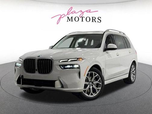 Alpine White 2026 BMW X7 xDrive40i