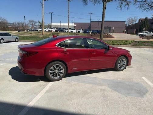 2015 Lexus ES 300h Base