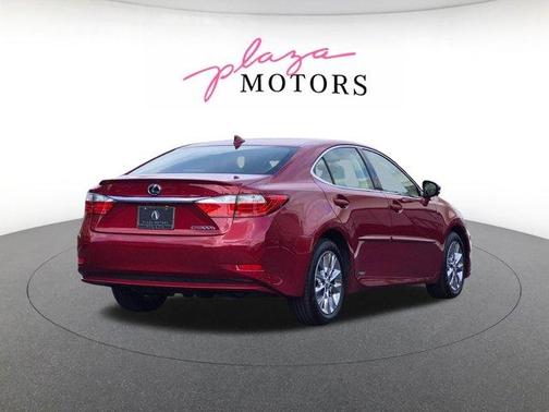2015 Lexus ES 300h Base