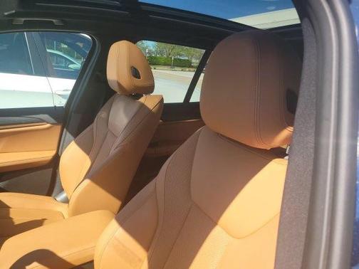 Carbon Black Metallic 2023 BMW X3 M40i