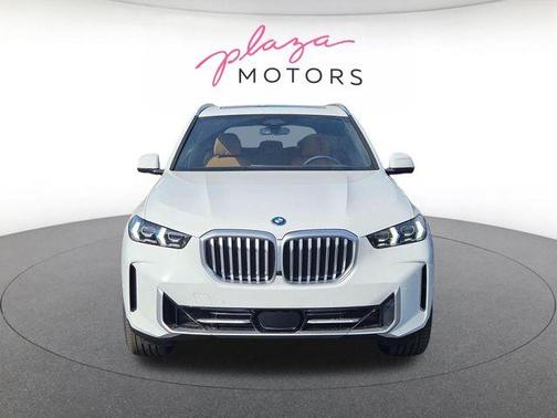 Alpine White 2026 BMW X5 PHEV xDrive50e