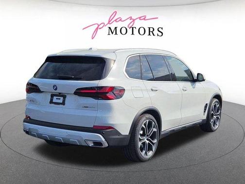Alpine White 2026 BMW X5 PHEV xDrive50e
