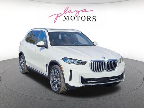 Alpine White 2026 BMW X5 PHEV xDrive50e