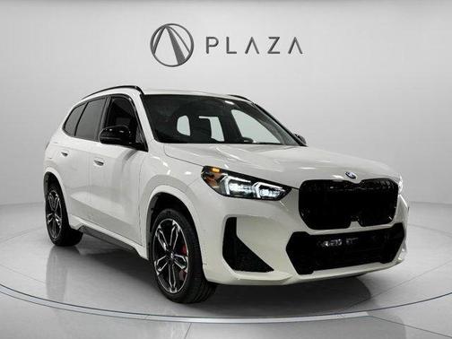 Alpine White 2024 BMW X1 xDrive28i