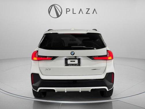 Alpine White 2024 BMW X1 xDrive28i