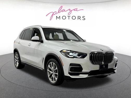 Mineral White Metallic 2022 BMW X5 xDrive40i