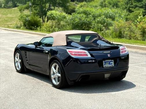 2007 Saturn Sky Red Line