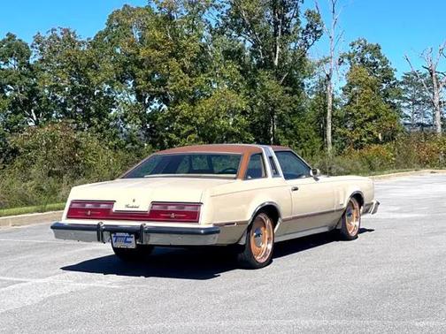 1977 Ford Thunderbird Base