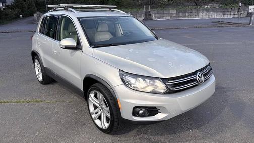 Reflex Silver Metallic 2013 Volkswagen Tiguan SEL