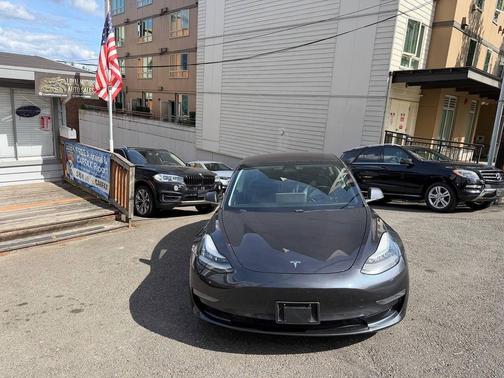 Midnight Silver Metallic 2019 Tesla Model 3 Long Range