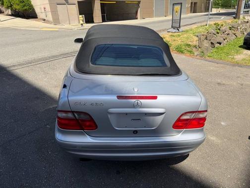 Silver 2000 Mercedes-Benz CLK-Class 430 Cabriolet