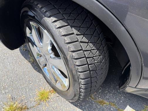 Charcoal 2007 Subaru B9 Tribeca Limited 5-Passenger