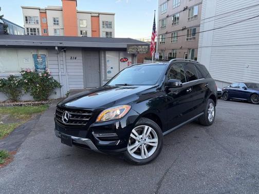 Black 2015 Mercedes-Benz M-Class 4MATIC