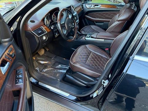 Jet Black 2016 Mercedes-Benz GL-Class 4MATIC