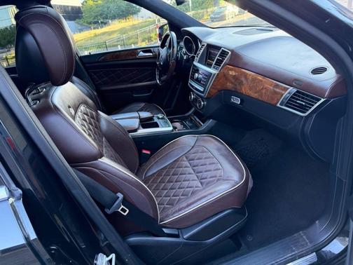 Jet Black 2016 Mercedes-Benz GL-Class 4MATIC