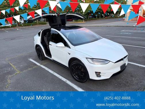 Pearl White Multi-Coat 2017 Tesla Model X 100D