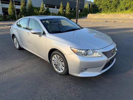 Silver Lining Metallic 2015 Lexus ES 350 Base