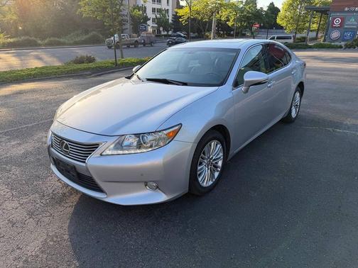Silver Lining Metallic 2015 Lexus ES 350 Base
