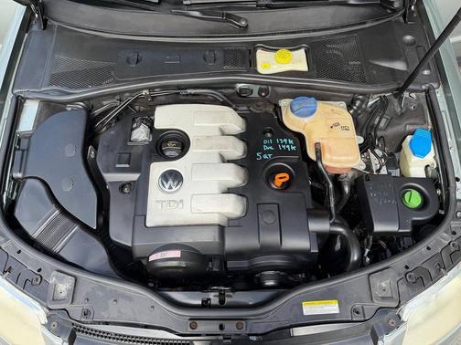Stonehenge Gray Metallic 2005 Volkswagen Passat GL TDI