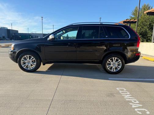 Black 2013 Volvo XC90 3.2