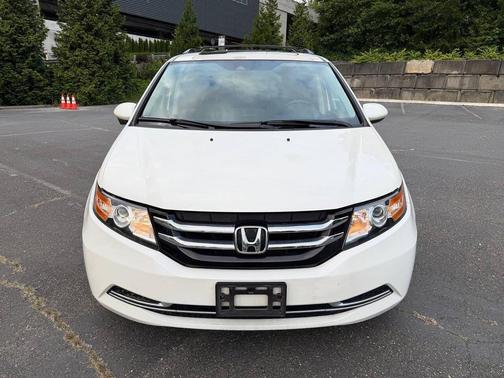 White Diamond Pearl 2014 Honda Odyssey EX-L