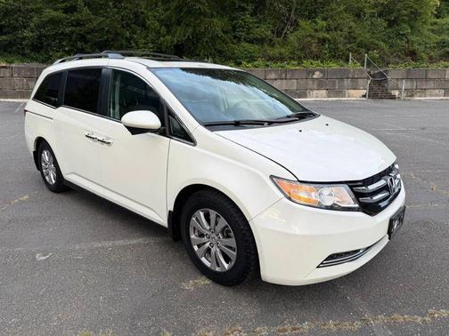 White Diamond Pearl 2014 Honda Odyssey EX-L