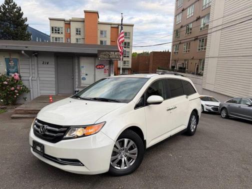 White Diamond Pearl 2014 Honda Odyssey EX-L