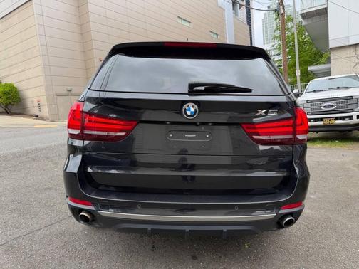 Black Sapphire Metallic 2015 BMW X5 xDrive35i