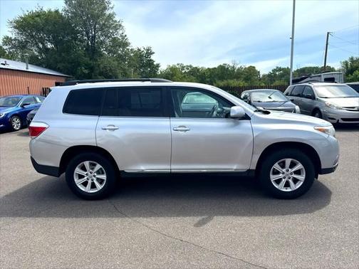 2011 Toyota Highlander SE