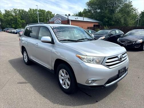 2011 Toyota Highlander SE