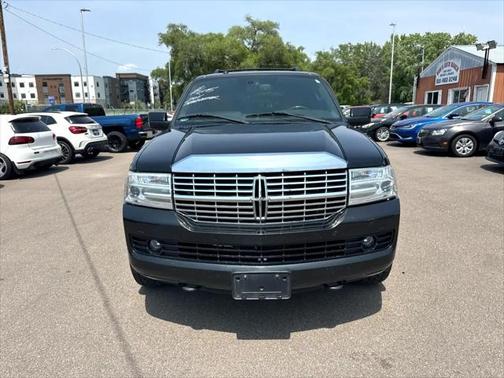 2011 Lincoln Navigator Base