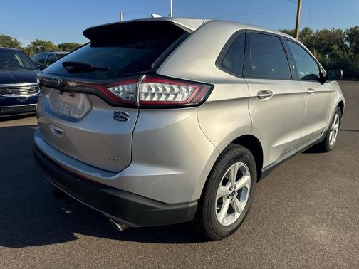 2015 Ford Edge SE
