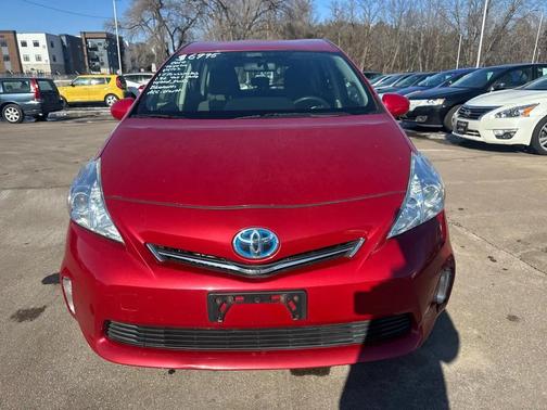 2012 Toyota Prius v Three