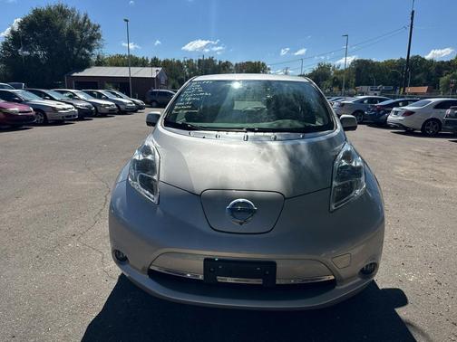 2016 Nissan Leaf 4dr HB SL
