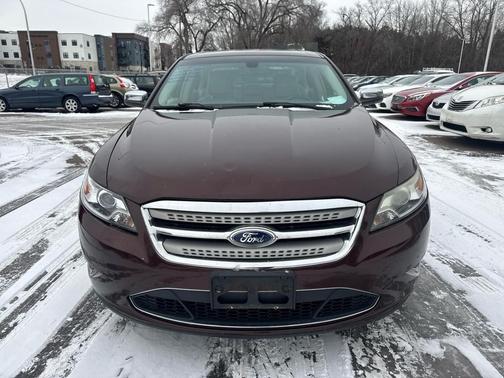 2010 Ford Taurus 4dr Sdn Limited FWD