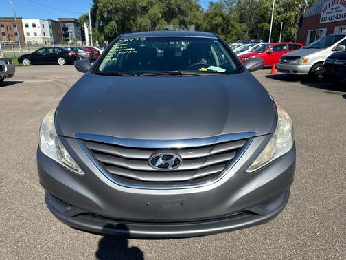 2011 Hyundai SONATA GLS