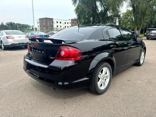 2014 Dodge Avenger 4dr Sdn SXT