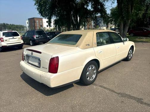 2000 Cadillac DeVille Base