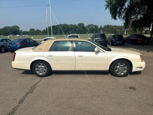 2000 Cadillac DeVille Base