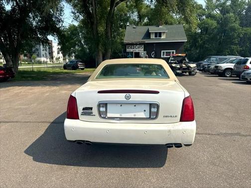 2000 Cadillac DeVille Base