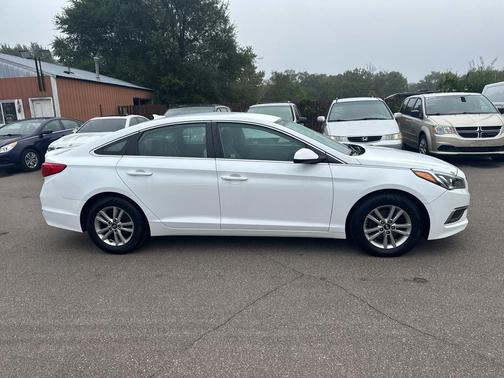 2016 Hyundai SONATA Base