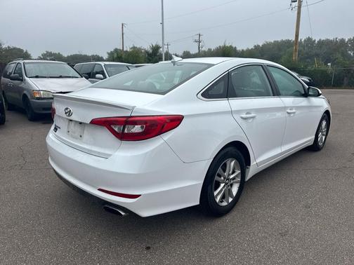 2016 Hyundai SONATA Base