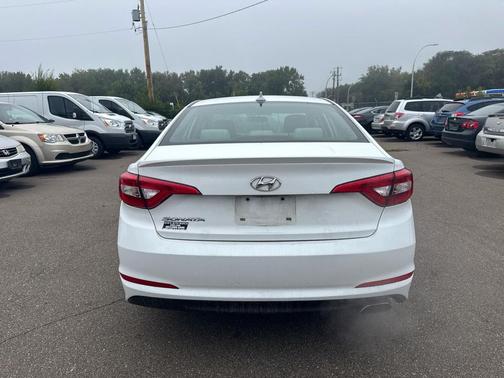 2016 Hyundai SONATA Base