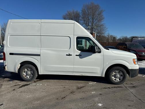 2013 Nissan NV Cargo NV2500 HD S V6