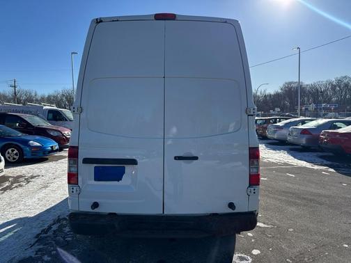 2013 Nissan NV Cargo NV2500 HD S V6