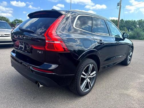 2018 Volvo XC60 T6 Momentum