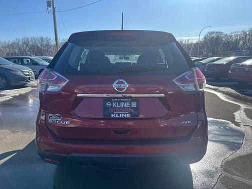 2015 Nissan Rogue S