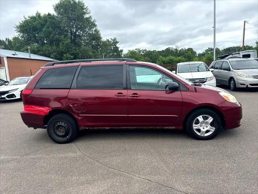 2005 Toyota Sienna CE